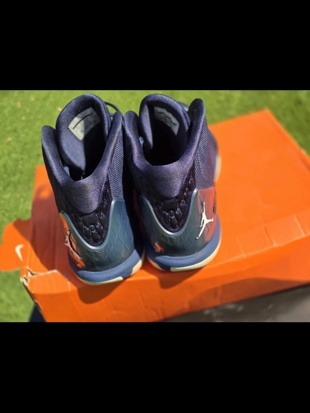 Air Jordan Men’s Navy Blue Basketball Shoes Navy blue camo Jordan’s size 13